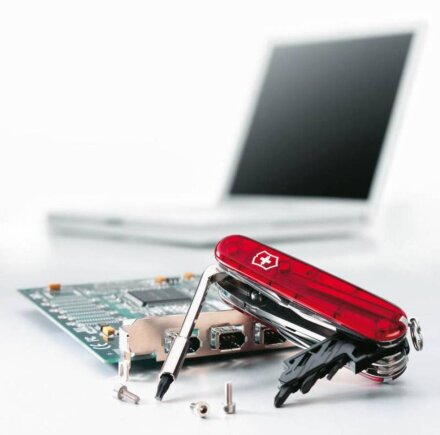 Офицерский нож CyberTool L, прозрачный красный Офицерский нож CyberTool L, прозрачный красный