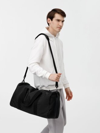 Спортивная сумка Ribeiro, черная Спортивная сумка Ribeiro, черная