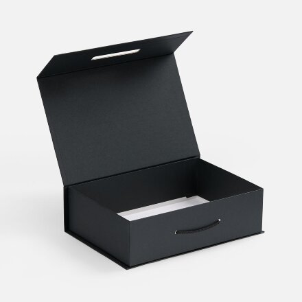 Коробка Case, черная