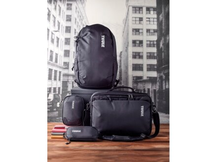 Маленькая сумка для аксессуаров Subterra PowerShuttle, черный Маленькая сумка для аксессуаров Subterra PowerShuttle, черный