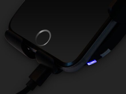 Автомобильное беспроводное зарядное устройство с датчиком OptIQ Lite, 15 Вт, черный Автомобильное беспроводное зарядное устройство с датчиком OptIQ Lite, 15 Вт, черный