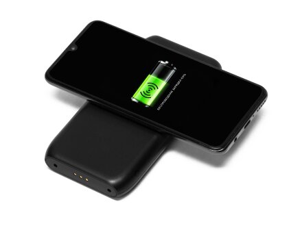 Портативное беспроводное зарядное устройство с док-станцией Uniq, 10000 mah, черный Портативное беспроводное зарядное устройство с док-станцией Uniq, 10000 mah, черный