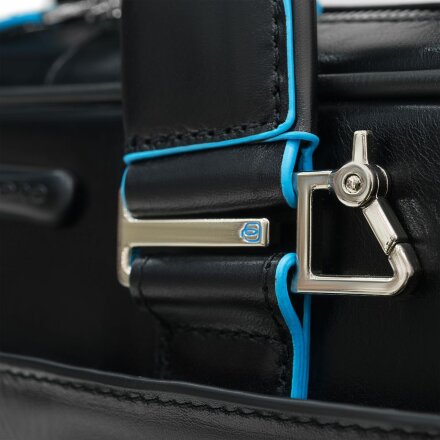 Сумка с отделением для ноутбука Piquadro Blue Square, черная Сумка с отделением для ноутбука Piquadro Blue Square, черная