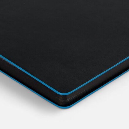 Ежедневник Trait, недатированный, черный с голубым Ежедневник Trait, недатированный, черный с голубым