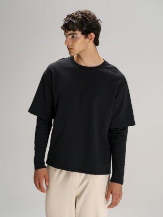 Футболка оверсайз с двойным рукавом Kosmos, черная Футболка оверсайз с двойным рукавом Kosmos, черная