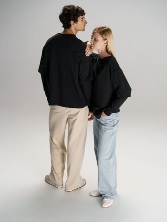 Футболка оверсайз с двойным рукавом Kosmos, черная Футболка оверсайз с двойным рукавом Kosmos, черная