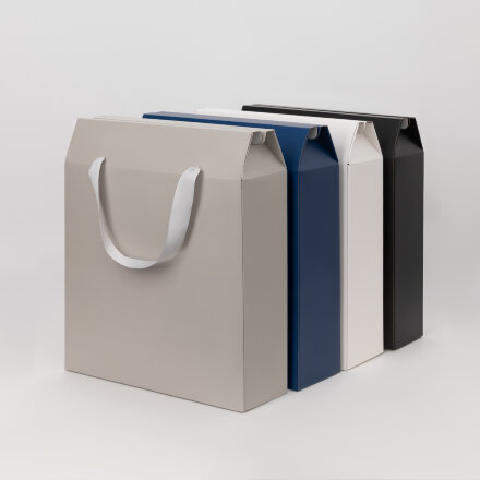 Подарочная коробка-пакет универсальная большая, черная Подарочная коробка-пакет универсальная большая, черная