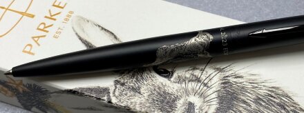Шариковая ручка Parker Jotter XL LIMITED EDITION 2023 (символ года) в подарочной упаковке, цвет: Black, стержень: Mblue Шариковая ручка Parker Jotter XL LIMITED EDITION 2023 (символ года) в подарочной упаковке, цвет: Black, стержень: Mblue