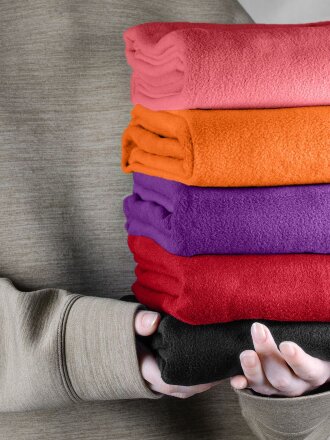 Флисовый плед Warm&Peace, розовый (коралловый) Флисовый плед Warm&Peace, розовый (коралловый)