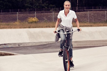 Рубашка поло женская Surf Lady, черная Рубашка поло женская Surf Lady, черная