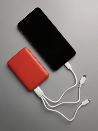 Внешний аккумулятор Uniscend Full Feel Type-C 5000 мАч, красный Внешний аккумулятор Uniscend Full Feel Type-C 5000 мАч, красный