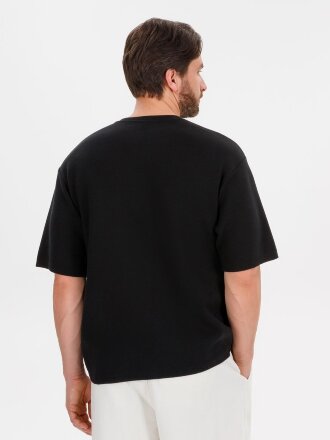 Джемпер с коротким рукавом Siluetti Volumica, черный Джемпер с коротким рукавом Siluetti Volumica, черный