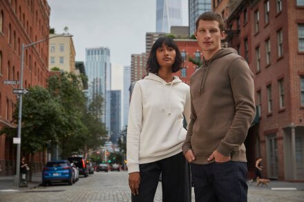 Толстовка с капюшоном унисекс BNC Inspire (Organic), черная Толстовка с капюшоном унисекс BNC Inspire (Organic), черная