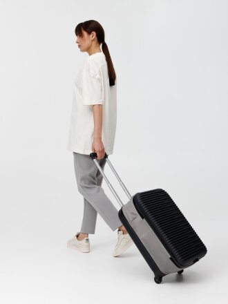 Чемодан Bonfold, черный с серым Чемодан Bonfold, черный с серым