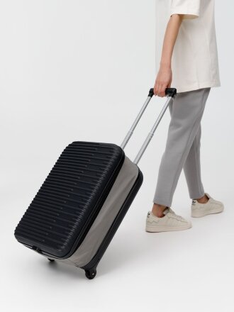 Чемодан Bonfold, черный с серым Чемодан Bonfold, черный с серым