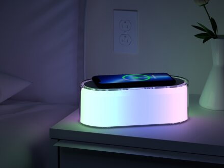 Ночник с беспроводной зарядкой и RGB подсветкой Miracle, 15 Вт, белый Ночник с беспроводной зарядкой и RGB подсветкой Miracle, 15 Вт, белый